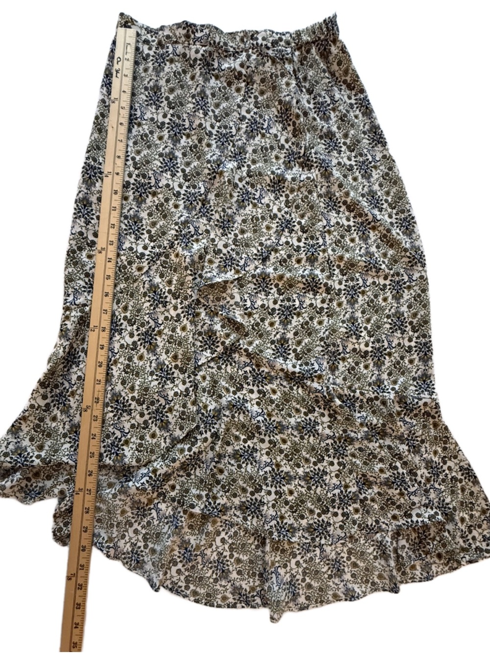 Max Studio Floral Ruffle Skirt. Small - Picture 4 of 10